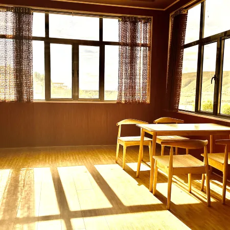 Qiongding Lianze Homestay