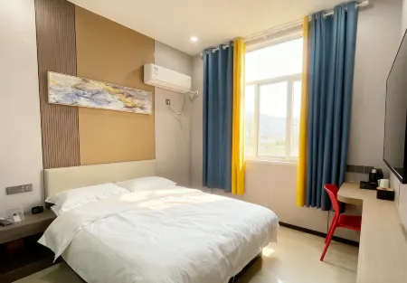 Xiangwang Homestay Hotel (Xinzheng Wenhua Road Yanhuang Square) Отели рядом с достопримечательностью «Zhengzhou Institute of Technology»