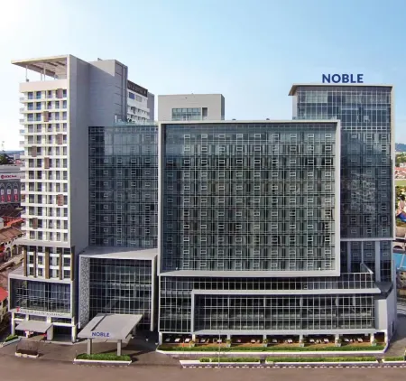 Noble Resort Hotel Melaka Отели рядом с достопримечательностью «Дворец султанов Малакки»