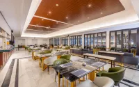 L’Eminence Golf & Resort Lembang - Bandung - พร้อมอาหารเช้า