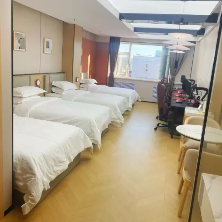 Panda E-Sports Hotel Отели в г. Шуаняшань