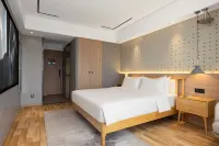 Ozz·nice4·Sealand S Hotel (Chengdu Panda Base Longtansi Metro Station Branch)