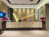 Homeinn Selected Hotel (Dandong Railway Station Post and Telecommunications Building)