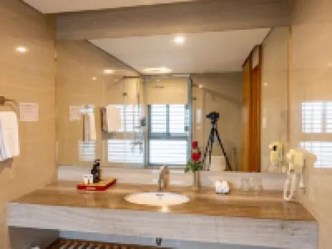 The Iris Signature Hotel and Spa Hotels in Can Tho