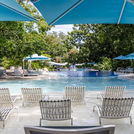 Group Family Suite Tambuli Residences 1-Bedroom, Sleeps up to 6 by Dominik Pool Balcony Mactan