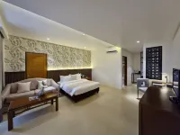 The Tropics at MacArthur Park