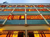 Bangluang Boutique Hotel Hotels near Wat Arun