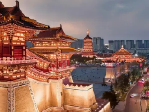 Qingxi Homestay (Luoyi Ancient City Branch, Cross Street)