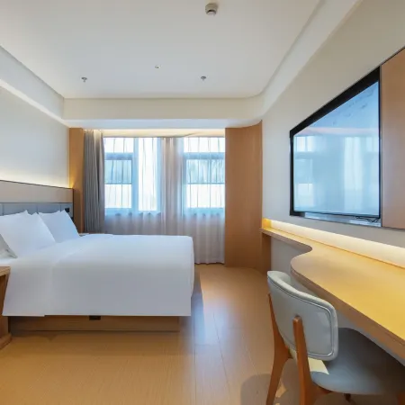 Ji Hotel (Quzhou Jiangshan Administrative Service Center Branch)