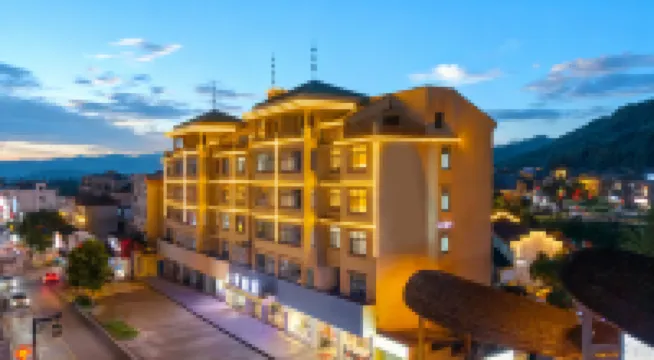 Xianxia · Cloud Season | Courtyard Vacation Pool Resort