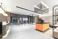 Home Inn Plus (Dacheng Road, Wukesong, Beijing)