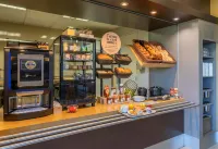 B&B Hôtel Salon de Provence Hotels in Lambesc