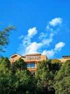 Ceremo Springs Resort Hotel