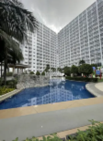 1 BR Condo Unit with Balcony 12th Floor | Pool View near MOA