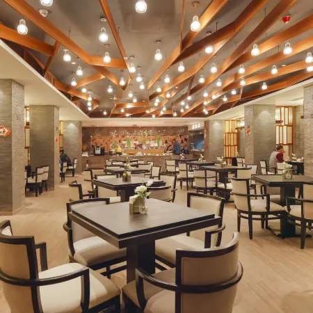 Fan Hua Yijing Hot Spring Hotel (Fogang Tangtang Store)