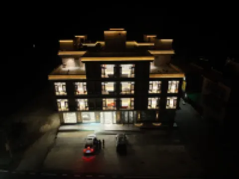 Lantian Yinghai Hotel (Wanlv Lake)