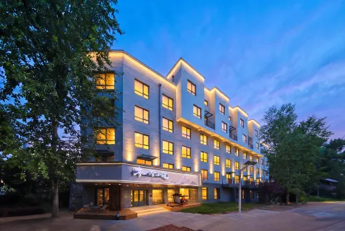 Songjian Xiaoyin Homestay (Changbai Mountain North Scenic Area Distribution Center)