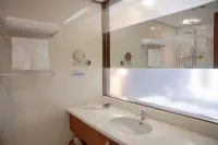 Spring Summer Fall Winter International Hotel