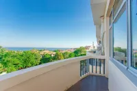 Qinhuangdao Yueheng Kangzhuang (Laohushi Branch) - Ocean View
