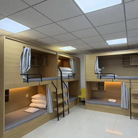 Warm Wind Home Female-Only Youth Hostel (Wuyi Square Branch)