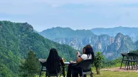 Valley Love Holiday Home (Zhangjiajie Forest Park Zhongmen Ticket Station Store) -  Privatzimmer