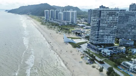 Baisite Van Gogh Sea Resort Meisu Hotel (Shanwei Poly Jinxuanwan Branch)
