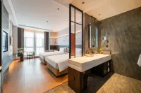 Rezen Hotel （Handan East Railway Station）