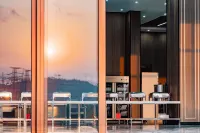 Anshun Shengyi Hot Spring Hotel (Anshunxi Railway Station Colorful Vientiane Tourism City) - Kuumat lähteet