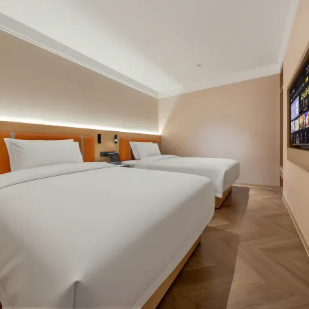 Bole Yunqi Hotel (Bole Station Beijing Bridge)