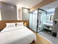 One Plus One Light Luxury Hotel - 2 estrellas
