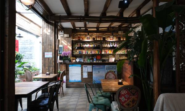 Peking Station Hostel