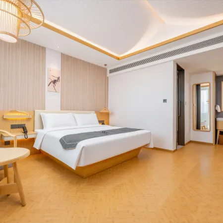 Xinxiang Jianguo HIDDEN Garden-Style Hotel