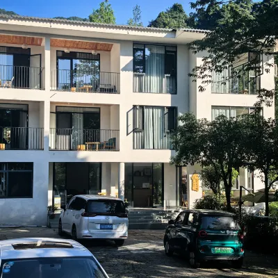 Tianjia Courtyard B&B 벽봉협(비펑샤) 야생 동물원 주변 호텔