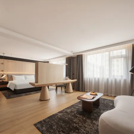 Libert Waveswept Mistysea Design Hotel (Kunming Station Huancheng South Road Metro Branch)