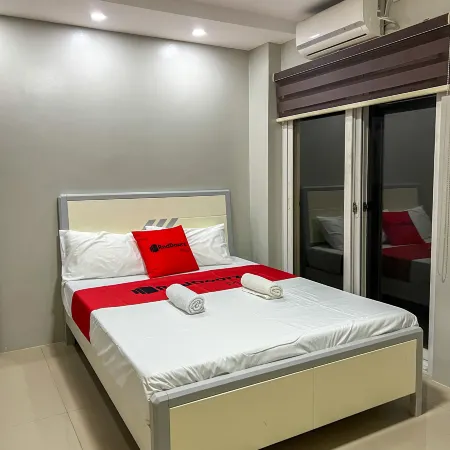 RedDoorz @ M Two Condotels Friendship Angeles City