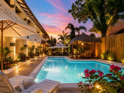 Alona Garden Suites
