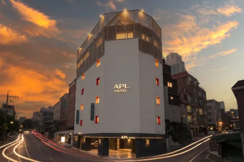 Sinchon APL Hotel - Motels
