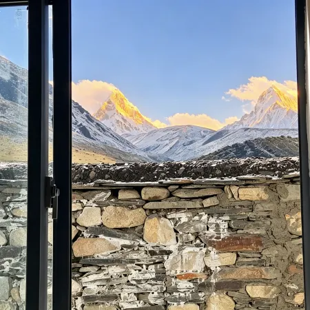 Gangri Yunju Homestay (Cuoyu Village)