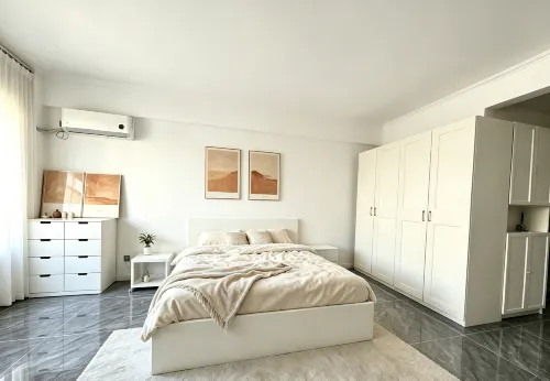 Light Luxury Banshan Hot Spring Homestay (Changchun Film Century City Branch) - Mountain view