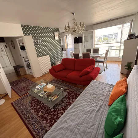 Elegant Massy Apartment near Paris and TGV/RER with 2 Parking Spaces