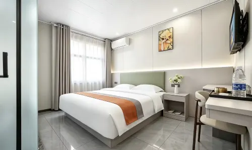Wanchen Hotel (Xi'an Xianyang Int'l Airport T5) - parking