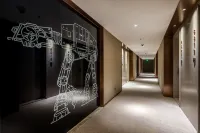 MoYu Movie Hotel (Shanghai People's Square Nanjing West Road  subway station)