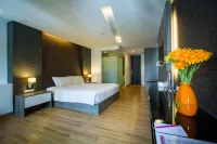 Trinity Silom Hotel Hotels near Sweet Palettes Sathorn Branch