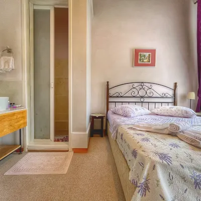 Eolya Konuk Evi Hotels near Cunda Island