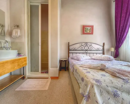 Eolya Konuk Evi Hotels in Ayvalik