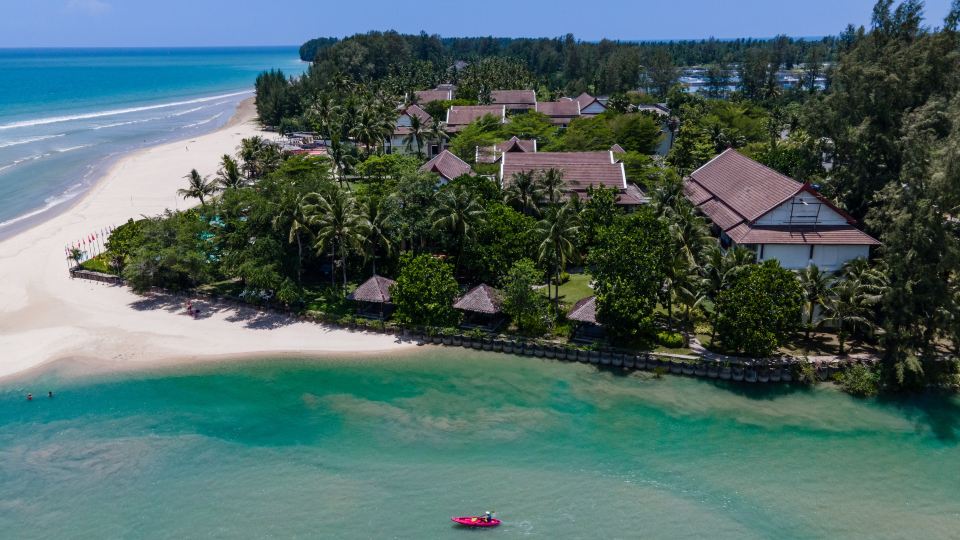 Apsara Beachfront Resort & Villa