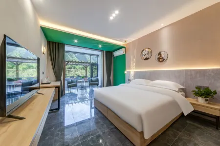 Urba Hotel B&B (Huashan Visitor Center)