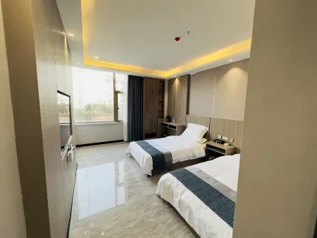 Haoting Hotel Отели в г. Цинань