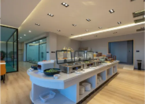 格林東方酒店（烏魯木齊天山國際機場新天潤國際社區店）