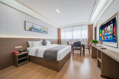 Kangmantang Hotel (Caijia Subway Station) Hotels near Former Residence of Liang Shiqiu